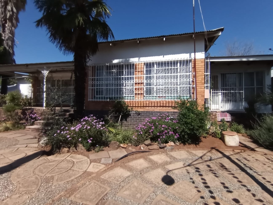 4 Bedroom Property for Sale in Parys Free State